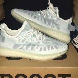 Adidas Yeezy Boost 350 V2